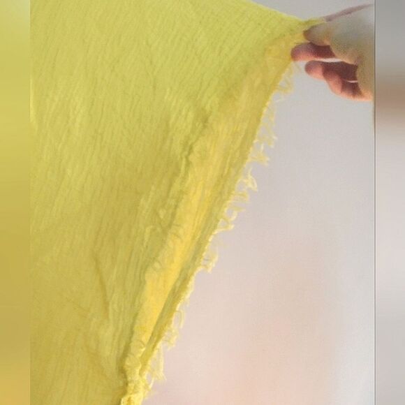 Eileen Fisher Women's OS Solid Yellow Sleeve Fringe Shawl Made in Italy - Picture 5 of 10